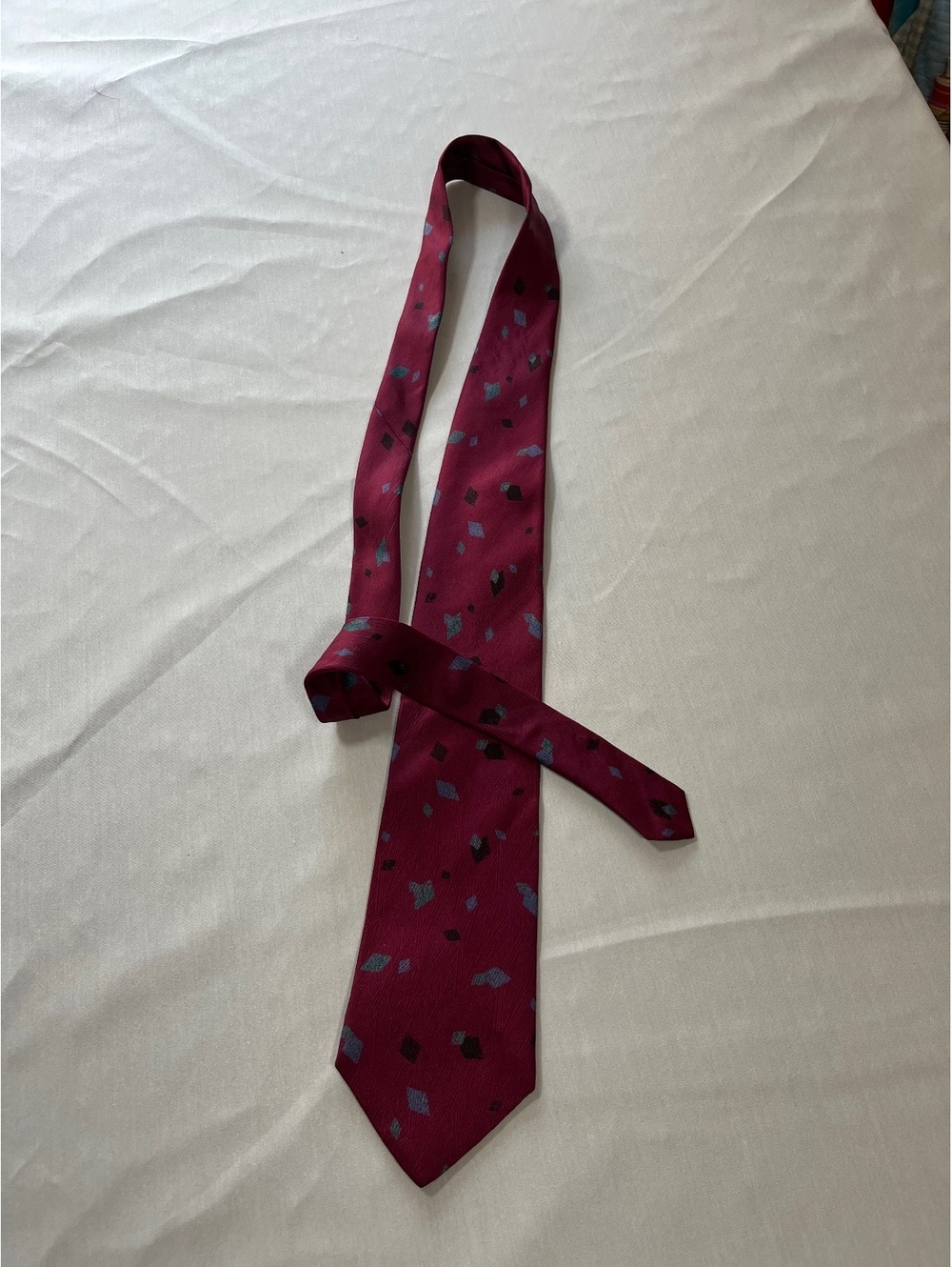 Adolfo necktie silk burgundy pattern